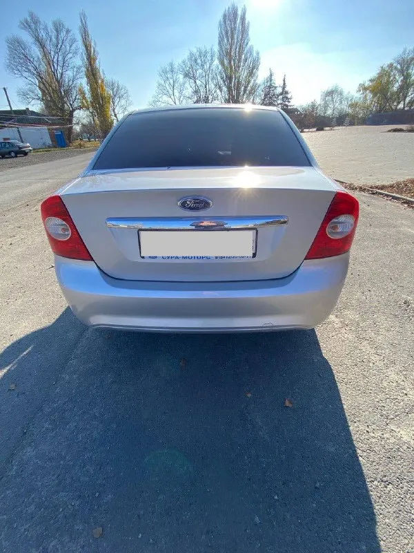 Продам ford focus ii, (рестайлинг), 1,6 л. , мт, 2009 года, пробег 210 т. (не скручен). птс оригинал. 2 владельца. автомобиль в идеальном состоянии. без дтп. весь в заводском окрасе. салон чистый и ухоженный. двигатель работает ровно, без посторонних звуков. комплектация ghia ✅ кондиционер ✅подогрев лобового стекла, передних сидений, зеркал, заднего стекла. , ✅ электропривод зеркал, ✅ датчик света, дождя ✅ подушки безопастности, ✅ противотуманные фары, автотека зелёная. предоставлю по запросу. г. енакиево цена: 655 000₽ тел: +79495287505 +79897072008 📲 tg: елена 📞 звоните: +7(949)5287505 - фотография - 2