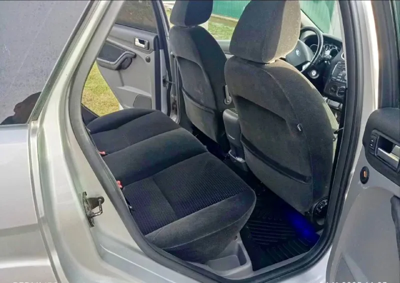 Продам ford focus ii, (рестайлинг), 1,6 л. , мт, 2009 года, пробег 210 т. (не скручен). птс оригинал. 2 владельца. автомобиль в идеальном состоянии. без дтп. весь в заводском окрасе. салон чистый и ухоженный. двигатель работает ровно, без посторонних звуков. комплектация ghia ✅ кондиционер ✅подогрев лобового стекла, передних сидений, зеркал, заднего стекла. , ✅ электропривод зеркал, ✅ датчик света, дождя ✅ подушки безопастности, ✅ противотуманные фары, автотека зелёная. предоставлю по запросу. г. енакиево цена: 655 000₽ тел: +79495287505 +79897072008 📲 tg: елена 📞 звоните: +7(949)5287505 - фотография - 8