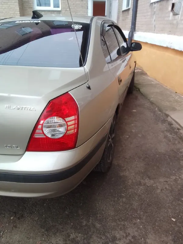 Продам hyundai доки впорядке сел уехал звоните цена 450 к авто без вложений 79490591038 всё розкажу 📲 tg: гена 📞 звоните: +7(949)0591038 - фотография - 1