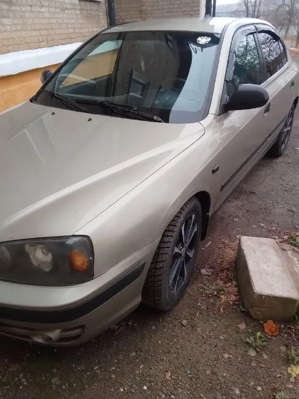 Продам hyundai доки впорядке сел уехал звоните цена 450 к авто без вложений 79490591038 всё розкажу 📲 tg: гена 📞 звоните: +7(949)0591038 - фотография - 3