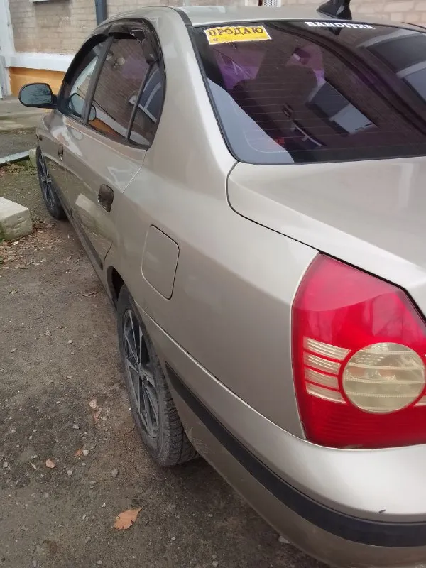 Продам hyundai доки впорядке сел уехал звоните цена 450 к авто без вложений 79490591038 всё розкажу 📲 tg: гена 📞 звоните: +7(949)0591038 - фотография - 4