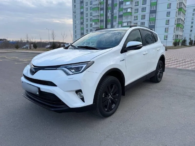 Продам г. донецк toyota rav 4 2018г. в. hybrid 2,5л бензин кп автомат полный привод пробег 35000км м... - фотография