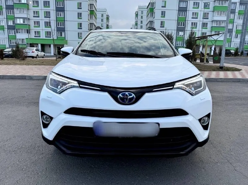Продам г. донецк toyota rav 4 2018г. в. hybrid 2,5л бензин кп автомат полный привод пробег 35000км машина в хорошем состоянии, не битая. полный привод, климат контроль, кожаный салон, камера заднего вида. рассмотрю вариант обмена. цена 2 500 000 руб. телефон +79497485050 📞 звоните: +7(949)7485050 - фотография - 2