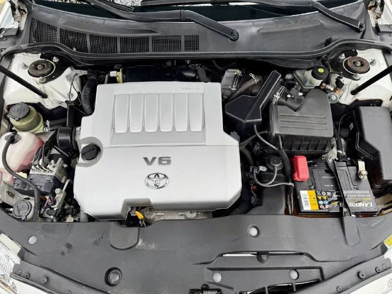 🇯🇵 toyota camry v40 💰цена: 1 070 000р 🏢город: мариуполь 📅год выпуска: 2008 🧾пробег: 249 987 км. ⚙️двигатель: 3.5 ⛽топливо: бензин/газ ⚙️кпп: автомат 📞 телефон: +7-949-727-41-51 +7-949-551-91-52 +7-989-263-55-56 💾 описание: ✅ camry 40 - машина, которая не нуждается в описании. автомат калашникова среди автомобилей. сборка япония. кузов в прекрасном состоянии - ровный, без дефектов, два косметических окраса, остальное всё заводское, капот в бронеплёнке. ✅ двигатель 3.5 в народе именуемый "миллионник" в паре с классическим шести ступенчатым автоматом, очень надёжный и не прихотливый. настоящий пробег 250 т. км. для него только обкатка. ✅ шикарная комплектация : двух зонный климат-контроль ❄️, кожаный мульти-руль с деревянной вставкой, кожаный салон с электро регулировкой, парктроник перед/зад, подогрев сидений, магнитола с bluetooth и камерой заднего вида. новая резина на оригинальных 18-х литых дисках. ⛽️ новое гбо пропан евро-4 улица шевченко 269 - фотография - 7