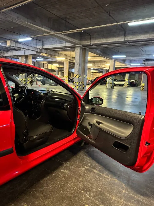 Продается peugeot 206, 2005 г. , 1.4 л. надежный городской хэтчбек! продаю свой автомобиль в связи с покупкой новой машины. основные детали: · год выпуска: 2005 · двигатель: 1.4 литра (75 л. с.), бензин. расход в городе 7,5 л. (очень экономный) · пробег: 173 000 км. пробег реальный, не скрученный (ездили, в основном, женщины). · кпп: механическая коробка передач (отрабатывает четко). · цена: 350 000 рублей. понимаю, что машина не новая, поэтому торгуюсь у капота. техническое состояние: · двигатель работает ровно, без посторонних шумов и подтеков. · кондиционер исправен. печка работает хорошо · электрика работает корректно. · тормозная система в порядке( недавно менялись тормозная жидкость и колодки). · в сентябре заменены: масло и фильтры. внешний вид и салон: · кузов без серьезных повреждений и коррозии. есть небольшие следы эксплуатации. · салон чистый, без разрывов на сиденьях. машина полностью на ходу, готова к эксплуатации. в дтп не была. все вопрос 📲 tg: @lisenocchhek 📞 звоните: +7(949)4525305 - фотография - 7