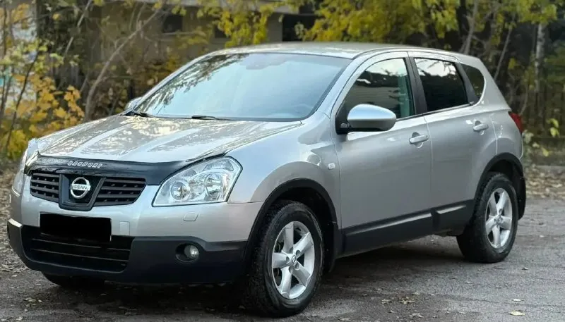 Продам nissan qashqai 2008 г. выпуска 4wd полный привод мотор 2 л газ- бензин газ зарегистрирован автоматическая коробка передач пробег 204 тыс автомобиль не требует никаких вложений сел и поехал кузов хорошем состоянии без рыжиков и тому подобного ходовая часть вся обслужена без лишних стуков по комплектации есть всё необходимое для удобной и комфортной двухзонный климат контроль заправлен холодит хорошо четыре стеклоподъемника парк троники мультируль складывающие зеркала подогрев всех стёкл салон в отличном состоянии датчик света датчик дождя подогрев сидений круиз контроль авто кристально чистая. по документам полный порядок, осмотр город донецк звоните в любое время на остальные вопросы отвечу по телефону +79496204354 цена 799000р. 📲 tg: николай петрович 📞 звоните: +7(949)6204354 - фотография - 2