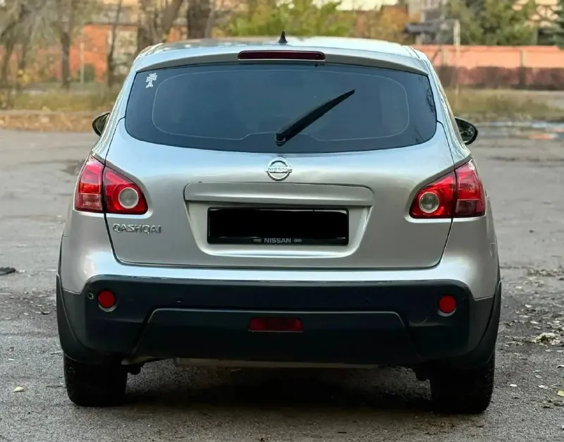 Продам nissan qashqai 2008 г. выпуска 4wd полный привод мотор 2 л газ- бензин газ зарегистрирован автоматическая коробка передач пробег 204 тыс автомобиль не требует никаких вложений сел и поехал кузов хорошем состоянии без рыжиков и тому подобного ходовая часть вся обслужена без лишних стуков по комплектации есть всё необходимое для удобной и комфортной двухзонный климат контроль заправлен холодит хорошо четыре стеклоподъемника парк троники мультируль складывающие зеркала подогрев всех стёкл салон в отличном состоянии датчик света датчик дождя подогрев сидений круиз контроль авто кристально чистая. по документам полный порядок, осмотр город донецк звоните в любое время на остальные вопросы отвечу по телефону +79496204354 цена 799000р. 📲 tg: николай петрович 📞 звоните: +7(949)6204354 - фотография - 5