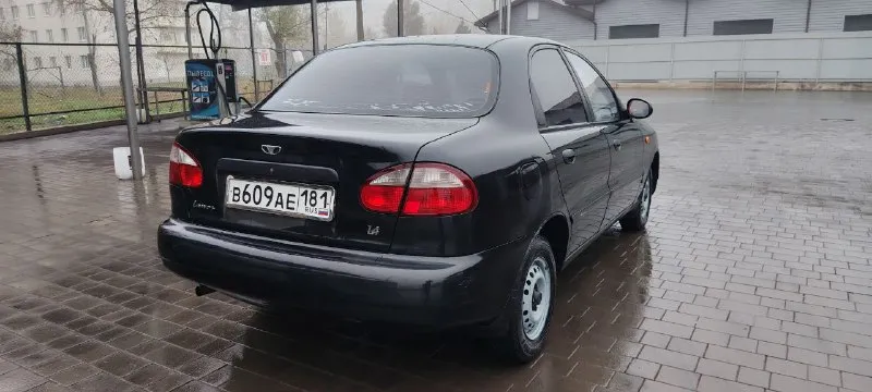 Продам дэу ланос 2008 г. в в идеальном состоянии с родным пробегом 152 тыс. км! авто в родном окрасе, без единого рыжика, дно идеал, двигатель работает отлично, ходовая без нареканий, салон отличный. установлена 2 ух стороняя сигнализация, хорошая аудио система, новая зимняя резина. у автомобиля один хозяин за все время. документы в порядке и готовы к переоформлению. авто находится в г мариуполь цена 320 000 тыс. руб +79495524307 - фотография - 3