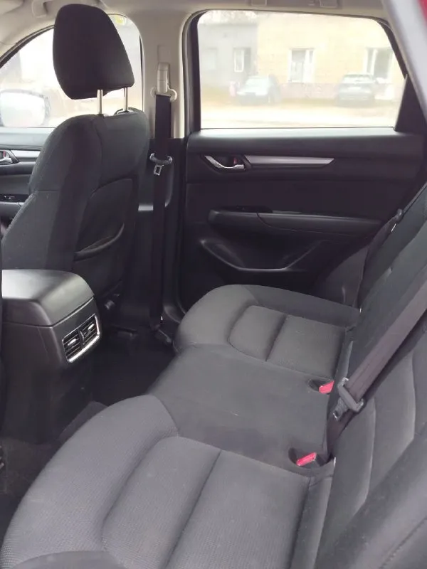 Mazda cx-5, 2020 г. , трансмиссия ат, двигатель 2.0, пробег 34636 км, один владелец. комплектация active дополнительно: парктроники заднего хода, сигнализация с автозапуском starline. полная информация в спецификации(фото). цена 2,4 млн. телефон: 89882560552 ( telegram, whatsapp). - фотография - 7
