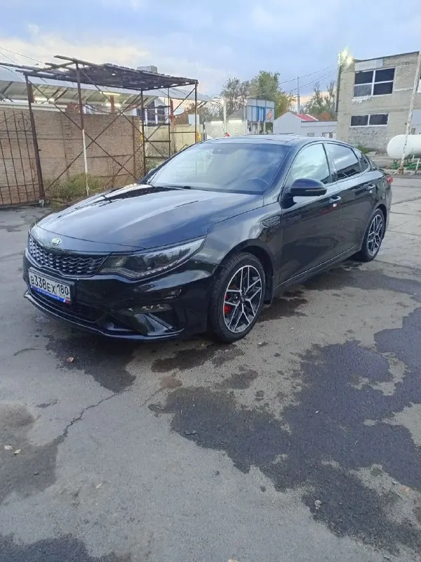 Продам kia optima 2019г, пробег 156.000 км родного пробега. автомат, мотор 2.4, в самой полной комплектации, адаптивная led оптика, круиз-контроль, панорамная крыша, музыка harman/kardon, бесключевой доступ, датчики давления в шинах, подогрев всех сидений и вентиляция, память сидений, камера 360°, электро ручник, датчик дождя и света и тд. я собственник. авто в хорошем состоянии цена 1.900.000 торг у авто тел: +79499786100 - фотография - 4