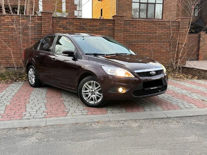 🚗 продам автомобиль ford focus 2 рейстайлинг ▶️ год выпуска: 2008 ▶️ объём двигателя:1.8 ▶️ механика ▶️ комплектация чиа полная ℹ️ описание: ✅ автомобиль в хорошем состоянии. ✅пробег 178.000 ✅ автомобиль без дтп, зеленая автотека и соответсвенно весь кузов и железо ровное! ✅ авто обслужено! не дымит, масло не ест, едет очень бодро. машина внешне в отлично состояние, без рыжиков гнили и т д. вин читается. на любые проверки за ваш счет - готов. 🏛 юридически автомобиль чист, без штрафов 💰 цена🔥:615.000 рублей торг у капота 🏢 осмотр: донецк ☎ более подробно по номеру телефона: +79494592618 📲 tg: александр 📞 звоните: +7(949)4592618 - фотография - 2