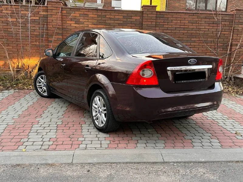 🚗 продам автомобиль ford focus 2 рейстайлинг ▶️ год выпуска: 2008 ▶️ объём двигателя:1.8 ▶️ механика ▶️ комплектация чиа полная ℹ️ описание: ✅ автомобиль в хорошем состоянии. ✅пробег 178.000 ✅ автомобиль без дтп, зеленая автотека и соответсвенно весь кузов и железо ровное! ✅ авто обслужено! не дымит, масло не ест, едет очень бодро. машина внешне в отлично состояние, без рыжиков гнили и т д. вин читается. на любые проверки за ваш счет - готов. 🏛 юридически автомобиль чист, без штрафов 💰 цена🔥:615.000 рублей торг у капота 🏢 осмотр: донецк ☎ более подробно по номеру телефона: +79494592618 📲 tg: александр 📞 звоните: +7(949)4592618 - фотография - 4