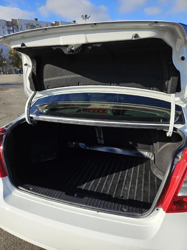 Chevrolet lacetti, 1.6, 2012гв, 14036км (родной пробег) один хозяин зимой не выезжала обслужена в октябре установлено (ввиду сложностей с бензином) 2 комплекта новых колес корейская сборка (не заз) дтп не было состояние нового авто! видеообзор по запросу цена: 1 350 000р тел. : +79499110102 📲 tg: сергей сергеевич 📞 +7(949)9110102 📲 tg: @da83robot 📞 звоните: +7(949)9110102 - фотография - 7