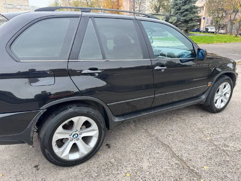 Продам bmw x5 e53 2003 год❗ двигатель 3.0 бензин в хорошем состоянии в хорошей комплектации (спорт руль, сидения ломайки)✅ двигатель масло не расходует💯 работает в штатном режиме заменены все жидкости резина зимняя абсолютно новая, ещё не ставилась сзади установлены рычаги регулируемые луганск цена 900 +79590270985🔴 📞 звоните: +7(959)0270985 - фотография - 3
