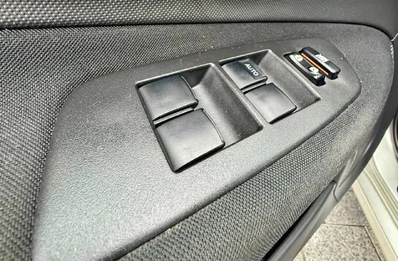 Toyota auris год 2008 объем : 1.6 ⛽️ бензин лошадиных сил : 124 💪 коробка автомат 🔥🔥🔥 привод передний пробег : 174 тысяч километров 4-электро стекло подъемника бесключевой доступ заводиться с кнопки ( стартстоп ) подогревы передних сидений электро регулировка зеркал центральным замок линзовая оптика подогрев заднего стекла и боковых зеркал коробка полностью обслужена на пробеге 170 тысяч км также замена свечей, всех жидкостей и фильтров. готова к любым проверкам на вашем сто юридически чистая / продажа с переоформлением в мрэо цена : 790.000 торг возможна покупка в кредит !!! евгений +7 (949) 378-43-53 г. донецк 📞 звоните: +7(949)3784353 📞 звоните: +7(949)3784353 - фотография - 7