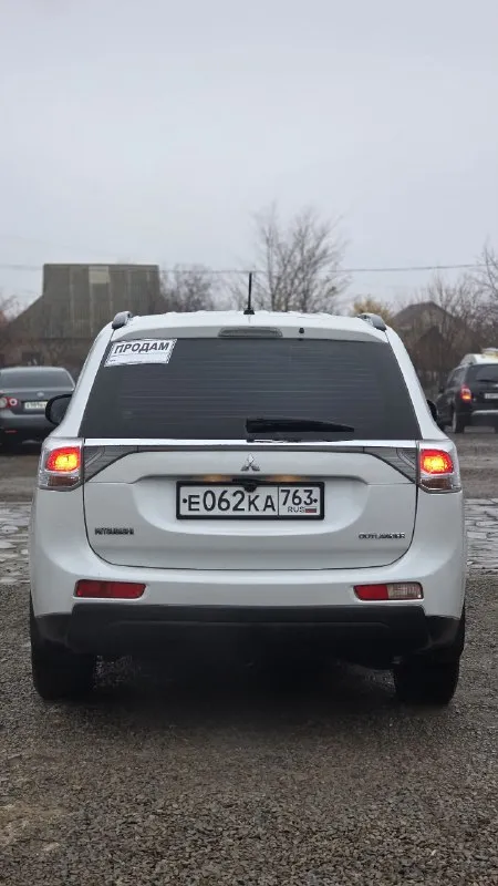 ✅продам mitsubishi outlander в идеальном состоянии ✅цена 1.320.000 рублей, торг у капота адекватным людям ✅год 2012 ✅родной пробег 200 тыс. км ✅двигатель 2.0 бензин ✅автоматическая коробка передач ✅полный привод ✅богатая комплектация: двух-зонный климат контроль, круиз контроль, мультируль, обогрев передних сидений, 4эсп, эл. рег. зеркал, бортовой компьютер, подключаемый полный привод, штатная мультимедия с камерой заднего вида ✅кузов в отличном состоиянии, в заводском окрасе ✅технически автомобиль в прекрасном состоянии любые проверки за вас счет ✅юридически чист, оформление в мрэо ✅осмотр в городе красный луч +79595673237 (whatsapp telegram) возможен обмен с вашей доплатой 📞 звоните: +7(959)5673237 - фотография - 5