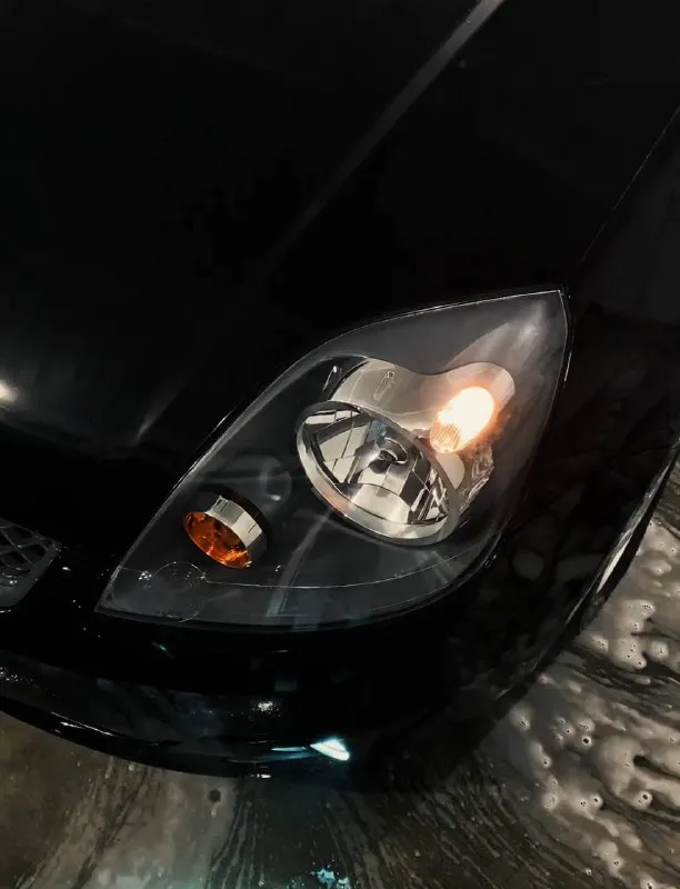 Ford fiesta mk5 2007г 1.6 5 ступка в максимальной комплектации: регулировка зеркал, 2 стеклоподъемника с водительским автоматическим, подогрев заднего стекла кондиционер, гур ходовка в отличном состоянии, не гремит не стучит ничего, поменяны масла в моторе и в гуре 1000км назад так же заменен антифриз масло не ест, по кузову не гнилой, дно целое мелкие сколы имеются салон в хорошем опрятном состоянии переоформление в мрэо без проблем по документам чистая цена 360.000₽ торг +79494300838 📞 звоните: +7(949)4300838 - фотография - 6