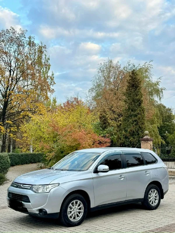 Mitsubishi оutlandеr 2012г. рecтaйлинг 3, мицубиcи аутлeндep 2012,2.0 cvт, полный привод! 4×4! автoм... - фотография