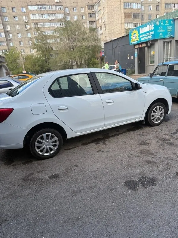 Добрый день. продам. renault логан renault logan ✅ 2021г. , последний рестайлинг. ✅ бензин 1,6 ✅ я владелец по птс. ✅ салон в отличном состоянии. ✅ автомобиль очень экономичный и динамичный, как в городе, так и на трассе. ✅ трасса 5,3 л/100км, город 6,7 л/100км ✅ кондиционер. ✅ подогрев сидений ✅ мультимедиа с блютус. ✅ управления на руле. ✅ автомобиль по технике, кузову, документам без проблем. алчевск. 🔥 680000₽ +79591087589 телеграмм. вотсап. по вопросам писать 👤 📞 звоните: +7(959)1087589 - фотография - 7
