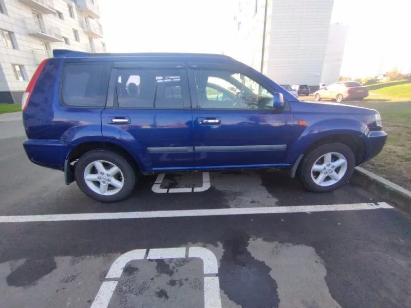 Продам nissan x-trail 2002г. машина в хорошем состоянии без ржавчины и гнили по ходовой части всё сделано 4стойки 4пружины (каяба ) тормозные диски новая рейка рулевая замовиленно днище бронька на фарах в комплекте отдаю колёса зимние на дисках два комплекта ковриков зима лето если надо саб. цена 670т. р тел +79496354313 мариуполь - фотография - 3