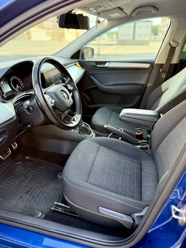 🚙 skoda rapid 💰цена: 1 800 000р. 🏢город: мариуполь 📅год выпуска: 2021 🧾пробег: 87 450 км. ⚙️двигатель: 1.6 110 л. с. ⛽топливо: бензин ⚙️кпп: автомат 📞 телефон: +7-949-727-41-51 +7-949-551-91-52 +7-989-263-55-56 💾 - фотография - 8