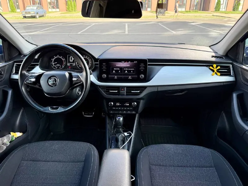 🚙 skoda rapid 💰цена: 1 800 000р. 🏢город: мариуполь 📅год выпуска: 2021 🧾пробег: 87 450 км. ⚙️двигатель: 1.6 110 л. с. ⛽топливо: бензин ⚙️кпп: автомат 📞 телефон: +7-949-727-41-51 +7-949-551-91-52 +7-989-263-55-56 💾 - фотография - 9