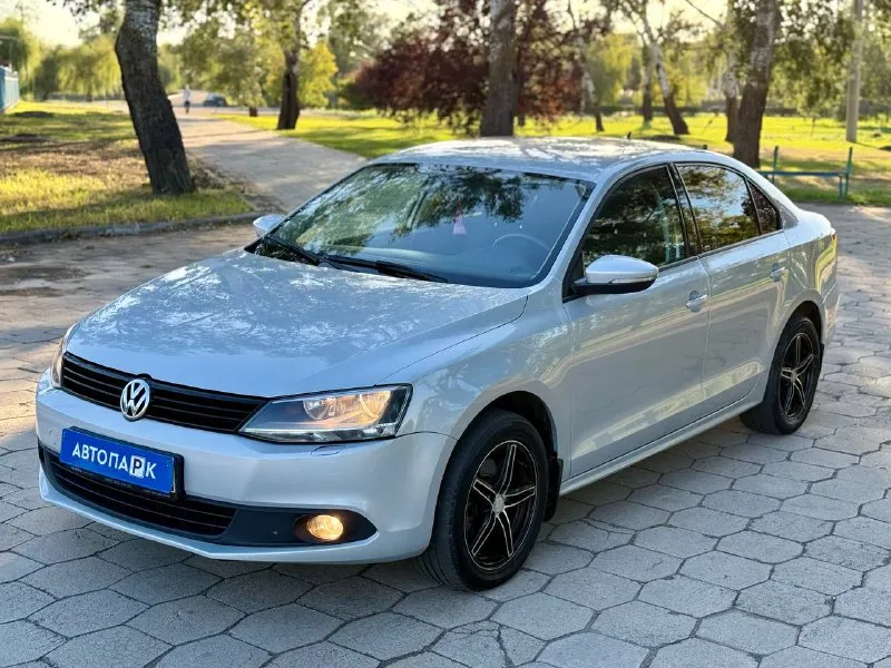 🇩🇪 Volkswagen jetta

💰Цена: 930 000р.
🏢Город: мариуполь
📅Год выпуска: 2013
🧾Пробег: 216 300 км.
⚙️Двигатель: 1.4 122 л. С.
⛽Топливо: бензин
⚙️Кпп: автомат

📞 Телефон:

+7-949-727-41-51
+7-949-551-91-52
+7-989-263-55-56

💾 Описание:оцинкованный кузов.
✅ Оригинальный пробег.
✅ Техническая часть на 5+

✅ Проведено то, заменено масло kixx 5w40 pao, фильтра, свечи, тормозные колодки, щетки дворников.

Двигатель едет шикарно, без расхода масла. Акпп обслужена, работает идеально. Ходовая без посторонних звуков, мягкая.

❄️ Двухзонный климат-контроль (холодит шикарно), подогрев сидений (3 режима), датчик света, датчик дождя, омыватель фар, усилитель руля, abs, 6 подушек безопасности, полный электропакет, два ключа.

Улица шевченко 2️⃣6️⃣9️⃣

🏦 Возможна продажа в кредит по двум документам. - фотография - 3