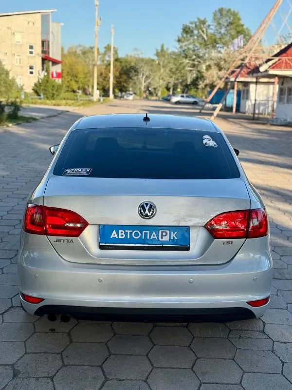 🇩🇪 Volkswagen jetta

💰Цена: 930 000р.
🏢Город: мариуполь
📅Год выпуска: 2013
🧾Пробег: 216 300 км.
⚙️Двигатель: 1.4 122 л. С.
⛽Топливо: бензин
⚙️Кпп: автомат

📞 Телефон:

+7-949-727-41-51
+7-949-551-91-52
+7-989-263-55-56

💾 Описание:оцинкованный кузов.
✅ Оригинальный пробег.
✅ Техническая часть на 5+

✅ Проведено то, заменено масло kixx 5w40 pao, фильтра, свечи, тормозные колодки, щетки дворников.

Двигатель едет шикарно, без расхода масла. Акпп обслужена, работает идеально. Ходовая без посторонних звуков, мягкая.

❄️ Двухзонный климат-контроль (холодит шикарно), подогрев сидений (3 режима), датчик света, датчик дождя, омыватель фар, усилитель руля, abs, 6 подушек безопасности, полный электропакет, два ключа.

Улица шевченко 2️⃣6️⃣9️⃣

🏦 Возможна продажа в кредит по двум документам. - фотография - 5