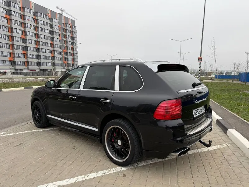 Porsche cayenne turbo s конец 2006 года пробег оригинальный 147000км мотор в идеальном состоянии (делали эндоскопию в октябре) по факту 3 хозяина по кузову почти весь в родной краске. резина свежая 8-988-999-39-25 михаил - фотография - 4