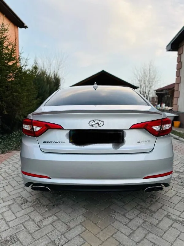 Продам hyundai sonata 2016 2.4 бензин. машинка в комплектации спорт ( есть все для комфортной езды),... - фотография