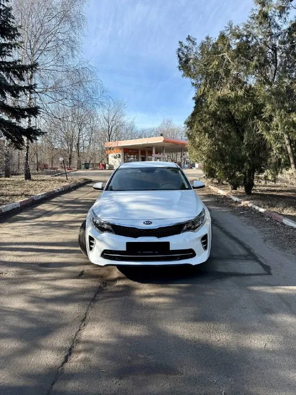 Продам kia optima sx. выпуск 2016. двигатель 2.0 turbo gdi (245 л. с.). пробег родной 105 000 км. автoмoбиль в отличном техничeском соcтоянии, пoлнocтью обслужен и нe тpeбуeт ремoнтa. чиcтый и ухoжeнный cалон. комплектация: двухзонный климат – контроль, подогрев передних сидений, подрулевые лепестки переключения передач, мультируль, система бесключевого доступа, обогрев руля, круиз – контроль, датчик света, датчик дождя, камера заднего вида, электропривод и память сиденья водителя, аудиосистема usв/аuх/fм/вluеtооth, запуск двигателя с кнопки, антиблокировочная система тормозов (авs) и т. д. документы в порядке, без каких-либо проблем любое оформление в мрэо. цена 1 700 000 руб. тел: +79494080934 / +79494349596 - фотография - 2