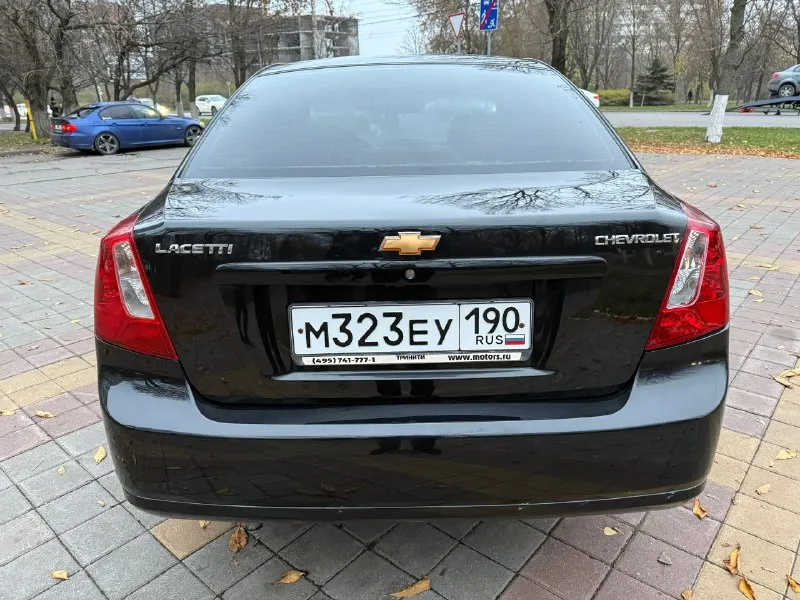 Автомобиль chevrolet lacetti седан год 2008 пробег 168 тысяч обьем 1.6 коробка автомат. цена 595 тыс. руб контакты 89614045884 звонки и писать можно на телеграмм и вотсапп. продаю chevrolet лачетти в отличном состояние без дтп в родном окрасе кроме ( двух элементов, вторичный окрас ) пробег родной подтверждается автотекой. двигатель работает отлично масло не жрет, коробка без пинков без толчков переключает все скорости плавно. 📞 звоните: +7(961)4045884 - фотография - 3