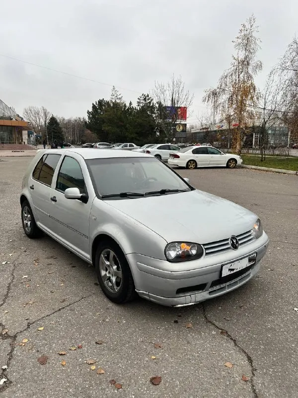 Продам volkswagen golf 4
1998 Г. В
Двигатель 1.4 16 клапанный, после кап. Ремонта.
Кпп 5ст.
С документами полный порядок.
Технически в хорошем состоянии, ходовая збитая, не гремит, двигатель и кпп без нареканий, салон в хорошем состоянии, по кузову ровненькая, есть не критические нюансы по лкп, комплектация: гидроусилитель руля, передние эсп, абс, кондиционер, парктроники, сигнализация starline с автозапуском.
Диски r15, резина в отличном состоянии.
Цена: 345.000 тыс. Р + торг
Осмотр г. Макеевка
Тел. +79496179518
📞 Звоните: +7(949)6179518 - фотография - 2