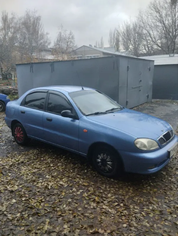 Продам заз ланос 1.4 2007г днр учёт на мне связь с хозяином имеется!коробка ланос пробег 460000т стоит газ евро 2. проблема, троит двигатель, есть нюансы по кузову, не критичны. цена 100000₽+ торг. новая зимняя резина. донецк, тел +79493247179 📲 tg: андрей 📞 звоните: +7(949)3247179 - фотография - 4