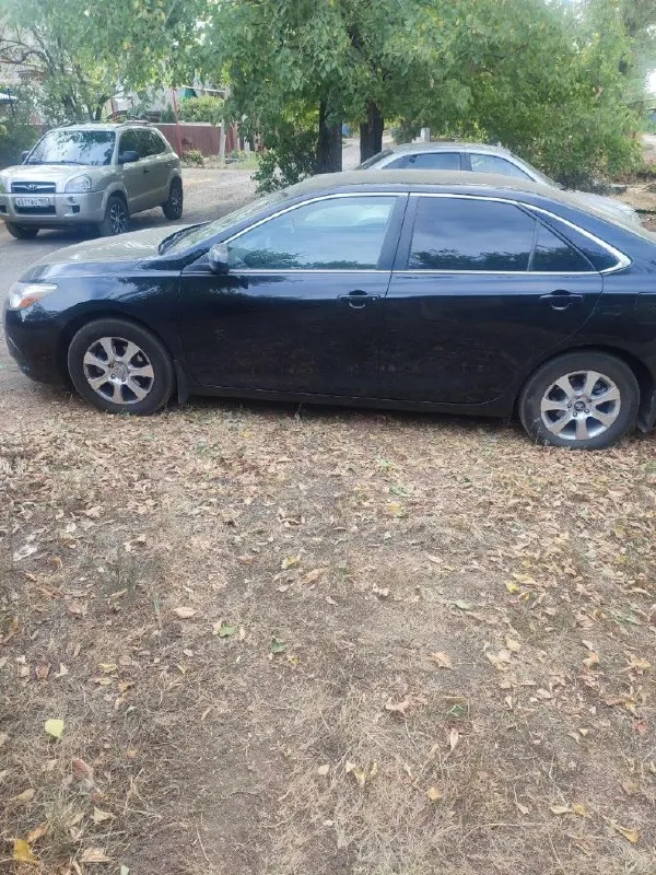 Продам тоета камри в 55 кузове 2017 года с пробегом 214 тысяч в идеальном состоянии что по кузову что по двигателю коробка работает отлично резина в хорошем состоянии и отдам комплект зимней резины цена данного автомобиля 1.7 торг звоните все расскажу по машинке+79493137845 📞 звоните: +7(949)3137845 - фотография - 5