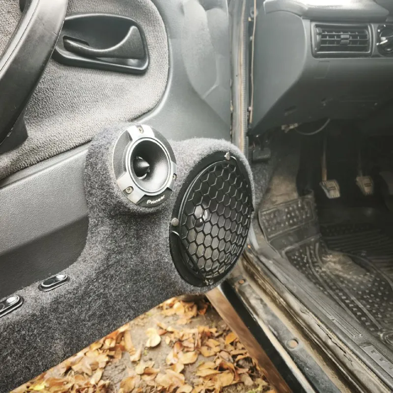 Добрый день, продаю ваз 2115 2010 года. пробег 109,608 тыс/км. бензин. резина "зима" r15, состояние хорошее. салон ухоженный. эксплуатация авто ежедневная. имеются рыжики не критично, и нужна замена ручек дверей. ухоженный автомобиль. недавно была произведена замена сцепления, замена масел в (кпп и двс), радиатора системы охлаждения, гтц с тормозной жидкостью, система выхлопа от паука до крайней банки 51 мм + паук subaru sound, свечей зажигания и выс. проводов, ремней грм и генератора и ролика, водяной помпы. имеется музыка. зеркала "гранта". оптика led. реальным покупателям бонус новая защита картера. цена: 180 тыс. руб. (без торга) +79493126387 - фотография - 9