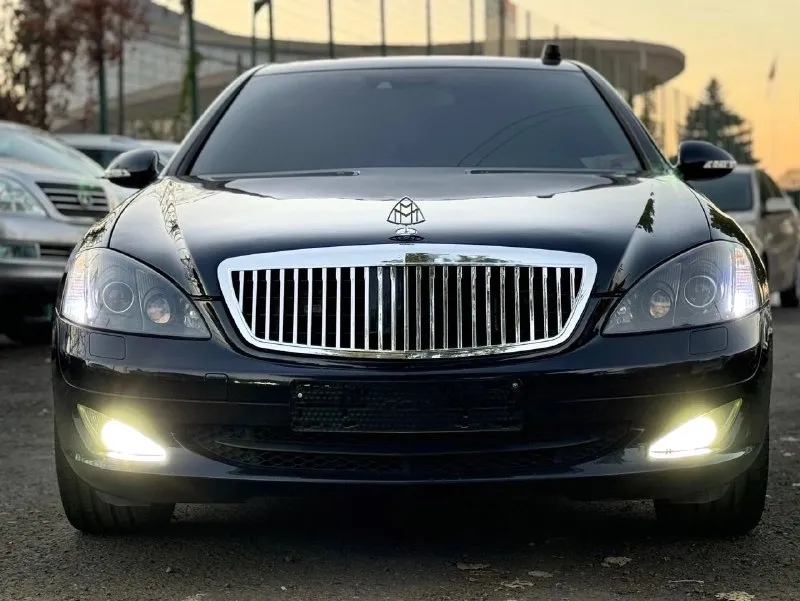 Продам mercedes benz s- класс 221 long 5.5 сделаный под maybach. машина полностью в идеальном состоянии, обслуженная. машина очень комфортная и резвая. есть массаж сидений доводчики дверей, вентиляция и подогрев всех сидений. авто на уникальных кованых дисках. автомобиль прошит сейчас 400+ л. с. полностью обновленная оптика, с би лед линзами. по документам кристально чисто. цена: 2🍋 все вопросы по телефону или в лс +79592144444 📞 звоните: +7(959)2144444 - фотография - 3