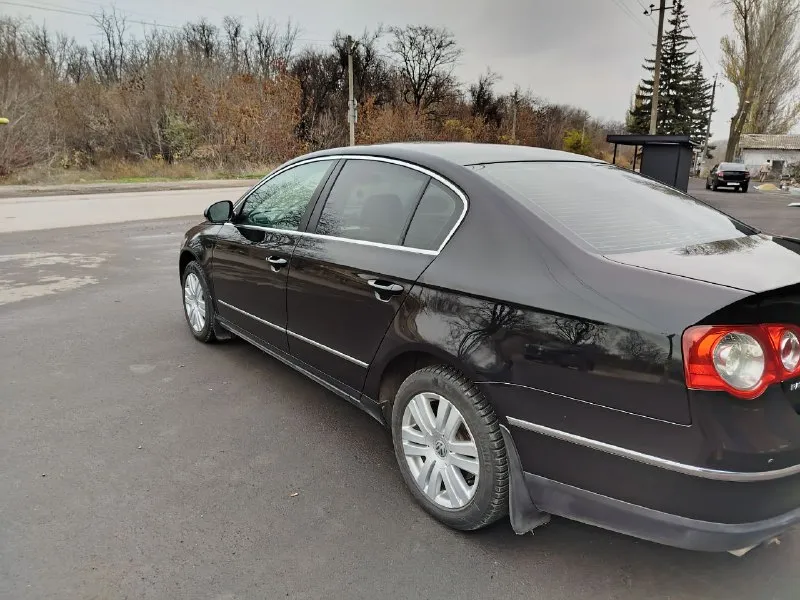 🚗 продам автомобиль wv фольксваген пассат!!! ▶️ год выпуска: 2008г. в. ▶️ объём двигателя: 1.8 акпп!!!! ℹ️ описание: ✅ автомобиль хорошем состоянии. ✅ двигатель, кпп на отлично, ходовая после ремонта. отрабатывает на 100 % ✅ хороший пацанский черный цвет после полировки ✅ салон чистый, ухоженный. в максимальной комплектации (нет люка ) дно, пороги, как новые!!! предоставляю видео обзор автомобиля по требованию! 🏛 юридически автомобиль чист, никаких штрафов и запретов! 💰 цена: 750.000 рублей!!! 🏢 осмотр: г. амвросиевка. по договору могу приехать к вам. ☎ телефон для связи: +79493391770 +79493843262 звоните, пишите!!!телефон работает всегда. ..!!!! на номере телеграмм, вацап - фотография - 6