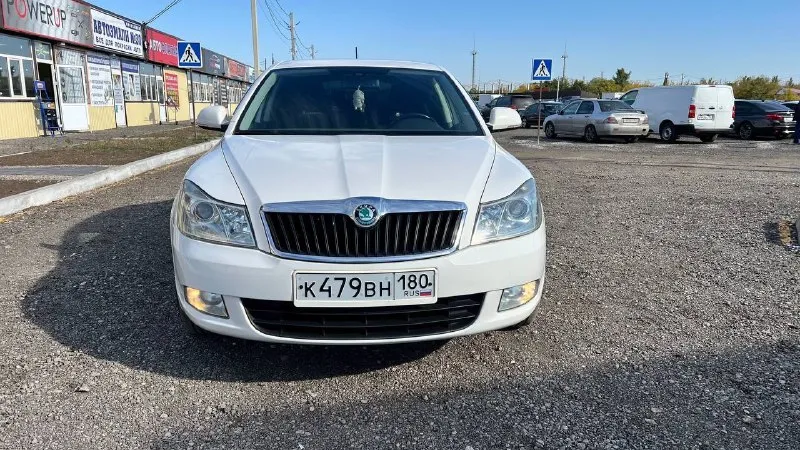 Skoda octavia a 5 2012 года выпуска без единого подкраса, без дтп! 1,8 tsi ( без масложора) коробка автомат (aisin). установлено дополнительное охлаждение ! пробег 146 тысяч км оригинал !!! птс оригинал ( 3 хозяина ) 2 ключа, 2 комплекта колёс на дисках! 2 ключа ! датчик света, дождя, круиз, мультируль, музыка bolero! установлена дорогая сигнализация с gsm модулем, автозапуск! замена масла каждые 5 тыс км лью только bardahl! последнее то ( полная замена масла в коробке, масло двс, все фильтра в круг, опорные подшипники, свечи, антифриз). повторюсь машина полностью обслужена и не требует никаких вложений !!! осмотр г. макеевка цена 1 млн 500 тысяч +7949-322-97-79 p. s. кому дорого, не тратьте ни свое ни мое время !!! 📞 звоните: +7(949)3229779 - фотография - 2