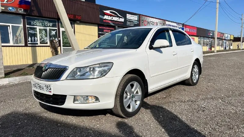 Skoda octavia a 5 2012 года выпуска без единого подкраса, без дтп! 1,8 tsi ( без масложора) коробка автомат (aisin). установлено дополнительное охлаждение ! пробег 146 тысяч км оригинал !!! птс оригинал ( 3 хозяина ) 2 ключа, 2 комплекта колёс на дисках! 2 ключа ! датчик света, дождя, круиз, мультируль, музыка bolero! установлена дорогая сигнализация с gsm модулем, автозапуск! замена масла каждые 5 тыс км лью только bardahl! последнее то ( полная замена масла в коробке, масло двс, все фильтра в круг, опорные подшипники, свечи, антифриз). повторюсь машина полностью обслужена и не требует никаких вложений !!! осмотр г. макеевка цена 1 млн 500 тысяч +7949-322-97-79 p. s. кому дорого, не тратьте ни свое ни мое время !!! 📞 звоните: +7(949)3229779 - фотография - 3