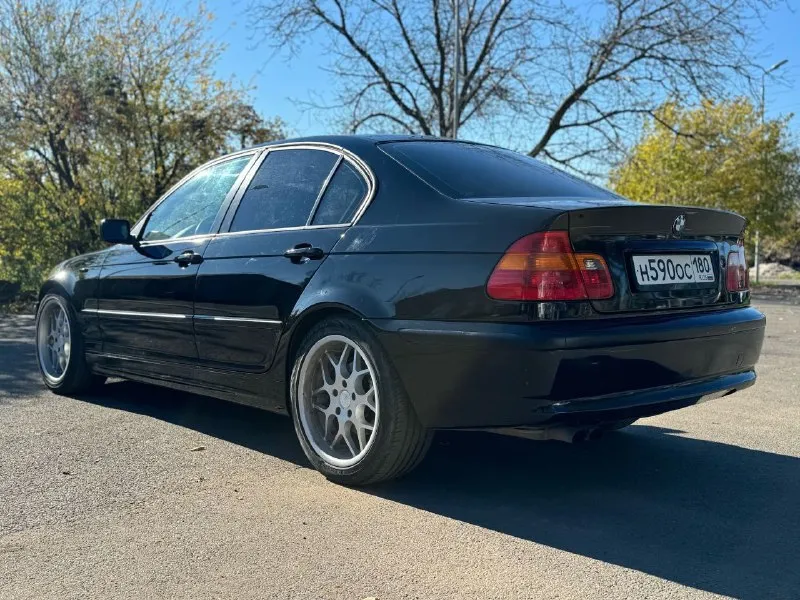 В продаже легендарная bmw e46 325. 2.5 бензин 2005 г. в., 215.000 км кузов в хорошем состоянии ржавчины, а тем более гниль отсутствует. двигатель без нареканий, используя motul оригинал без доливания, не дымит, не троит. акпп также без нареканий, переключает четко. функции предусмотренные в автомобиле работают - климат, люк, адаптивный ксенон и прочее. в целом в автомобиль вложено больше средств, чем сумма за которую он сейчас продается. диски r18 на хорошей летней резине. по желанию можно по мелочам глянуть спереди ходовую, незначительно иногда по неровностям что-то брякает. честная и открытая продажа, авто в очень достойном состоянии. обмен, ваши цены, помощники в продаже не интересуют. 770.000₽ - торг незначительный +79498477010 - фотография - 7