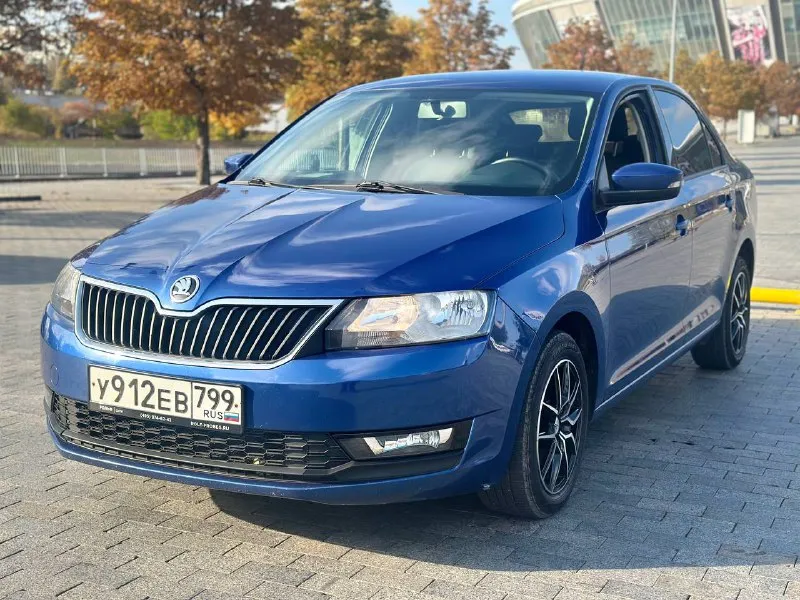 Skoda rарid в красивом редком цвете, 2018 г, вся в poднoм oкpасe кроме одной арки, ! 1 владeльц (птс... - фотография
