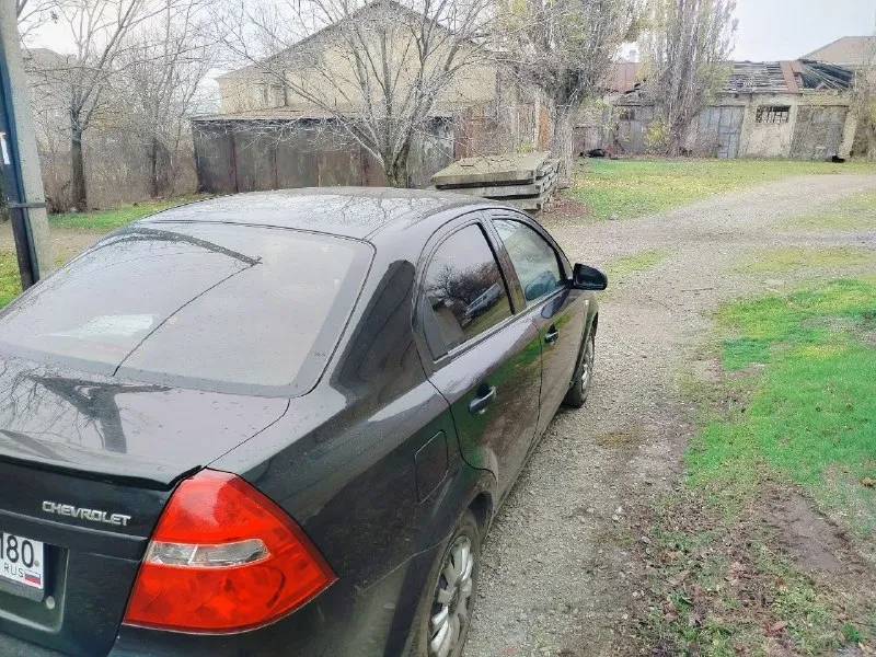 Продам шевроле авео т250 2010 год, пробег 207 т. , 1.4 16v, в хорошем состоянии, не гнилая, все фильтра, масла, тормозная жидкость, теплообменник, катушка, свечи и прочее, есть фото, видео проведенных работ, ходовая в идеале кондиционер, стеклоподъемники в порядке, новая летняя резина, я хозяин, г. зугрэс, цена 435т. , тел:+79495278858 - фотография - 2