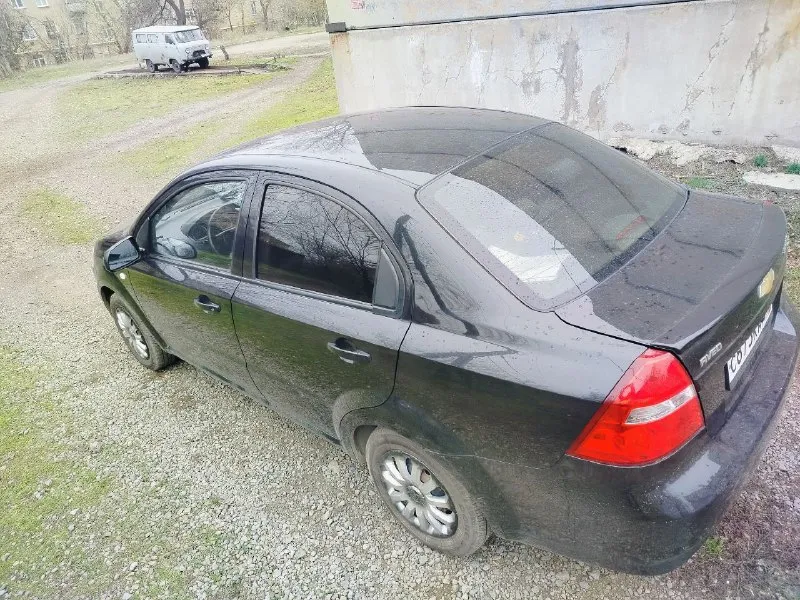 Продам шевроле авео т250 2010 год, пробег 207 т. , 1.4 16v, в хорошем состоянии, не гнилая, все фильтра, масла, тормозная жидкость, теплообменник, катушка, свечи и прочее, есть фото, видео проведенных работ, ходовая в идеале кондиционер, стеклоподъемники в порядке, новая летняя резина, я хозяин, г. зугрэс, цена 435т. , тел:+79495278858 - фотография - 3