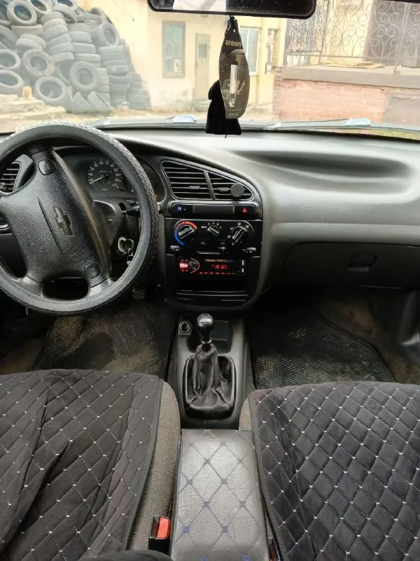 Продам шевроле ланос 2006 года, объём двигателя 1.5 не дымит не троит, ходовка не гремит, всё светится моргает, печка греет, салон в хорошем состоянии, кузов на 4, документы в порядке, цена 185000₽ торг, тел. +79494341948 донецк - фотография - 3