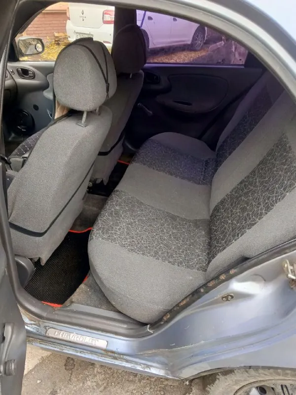 Продам шевроле ланос 2006 года, объём двигателя 1.5 не дымит не троит, ходовка не гремит, всё светится моргает, печка греет, салон в хорошем состоянии, кузов на 4, документы в порядке, цена 185000₽ торг, тел. +79494341948 донецк - фотография - 4