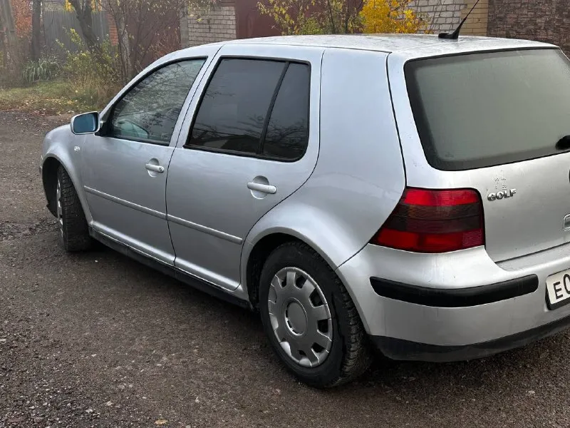 Продаю volkswagen гольф 4 2003 года. Читаем внимательно автомобиль в хорошем состоянии двигатель 1.6 16 кл бензин 105 лс. Ставится на учет на 5 лет без право продажи едим в мрео и ставлю на вас 5 лет вы не сможете продать автомобиль но вы хозяева по тех паспорту. Максимальная комплектация климат контроль 4 стеклоподъемник а гур авс датчик дождя света подогрев зеркал центральный замок подогрев сидений автомобиль весь обслужен без вложений по телефону расскажу што делал и менял осмотр мариуполь цена 350.000 рублей тел +7949-499-888-7
📲 Tg: коля
📞 Звоните: +7(949)4998887 - фотография - 4