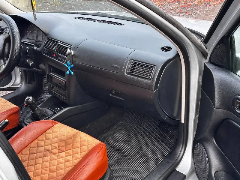 Продаю volkswagen гольф 4 2003 года. Читаем внимательно автомобиль в хорошем состоянии двигатель 1.6 16 кл бензин 105 лс. Ставится на учет на 5 лет без право продажи едим в мрео и ставлю на вас 5 лет вы не сможете продать автомобиль но вы хозяева по тех паспорту. Максимальная комплектация климат контроль 4 стеклоподъемник а гур авс датчик дождя света подогрев зеркал центральный замок подогрев сидений автомобиль весь обслужен без вложений по телефону расскажу што делал и менял осмотр мариуполь цена 350.000 рублей тел +7949-499-888-7
📲 Tg: коля
📞 Звоните: +7(949)4998887 - фотография - 5