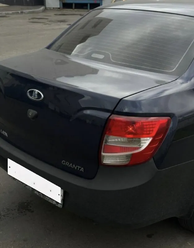 Продам ваз granta. год 2013. без дтп. без окрасов. состояние отличное. пробег родной 140.000. салон как новый. стекла завод включая лобовое. птс оригинал. юридическа чиста переоформления в мрео без проблем. цена 400.000₽ осмотр донецк. всё остальные вопросы по телефону +79495940087 телеграмм @bolotoxo 📲 tg: @bolotoxo 📞 звоните: +7(949)5940087 - фотография - 2