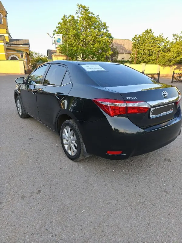 Продам авто toyota королла ( toyota corolla) двигатель объёмом 1.8 140 л. с в отличие от 1.6 едет!! простой атмосферный двигатель!! коробка работает отлично. авто в отличном состоянии, едет очень бодро тянет хорошо ( не коптит не дымит, коробка не буксует не пинает работает отлично). ходовая в полном порядке! пробег 184 тысяч км. пробег родной подтвержден!кондиционер рабочий. 4 стеклоподъёмника. регулировка зеркал подогрев зеркал. подогрев сидений. вентиляция сидений. подогрев дворников. abs, esp. 2 комплекта ключей, сигнализация! автомобиль в достойном состоянии. просторный салон, большой багажник, в обслуживании не дорогой автомобиль! цена 1 млн 400 тысяч рублей!! тел. +79591124821 тел. +79591174881 (мах) 👤 📞 звоните: +7(959)1124821 - фотография - 4